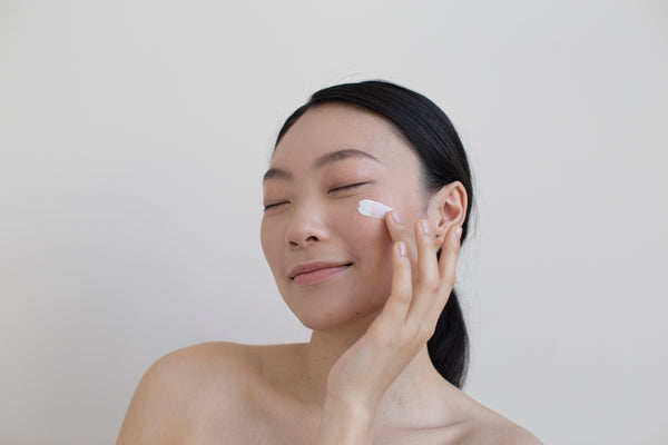 香港女性敏感肌怎樣護理？｜不同敏感膚質早晚保養Tips＋2025年實測抗敏好物推薦